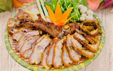 THỰC ĐƠN TIỆC SỐ 10, GIÁ: 2.430.000 VNĐ / BÀN